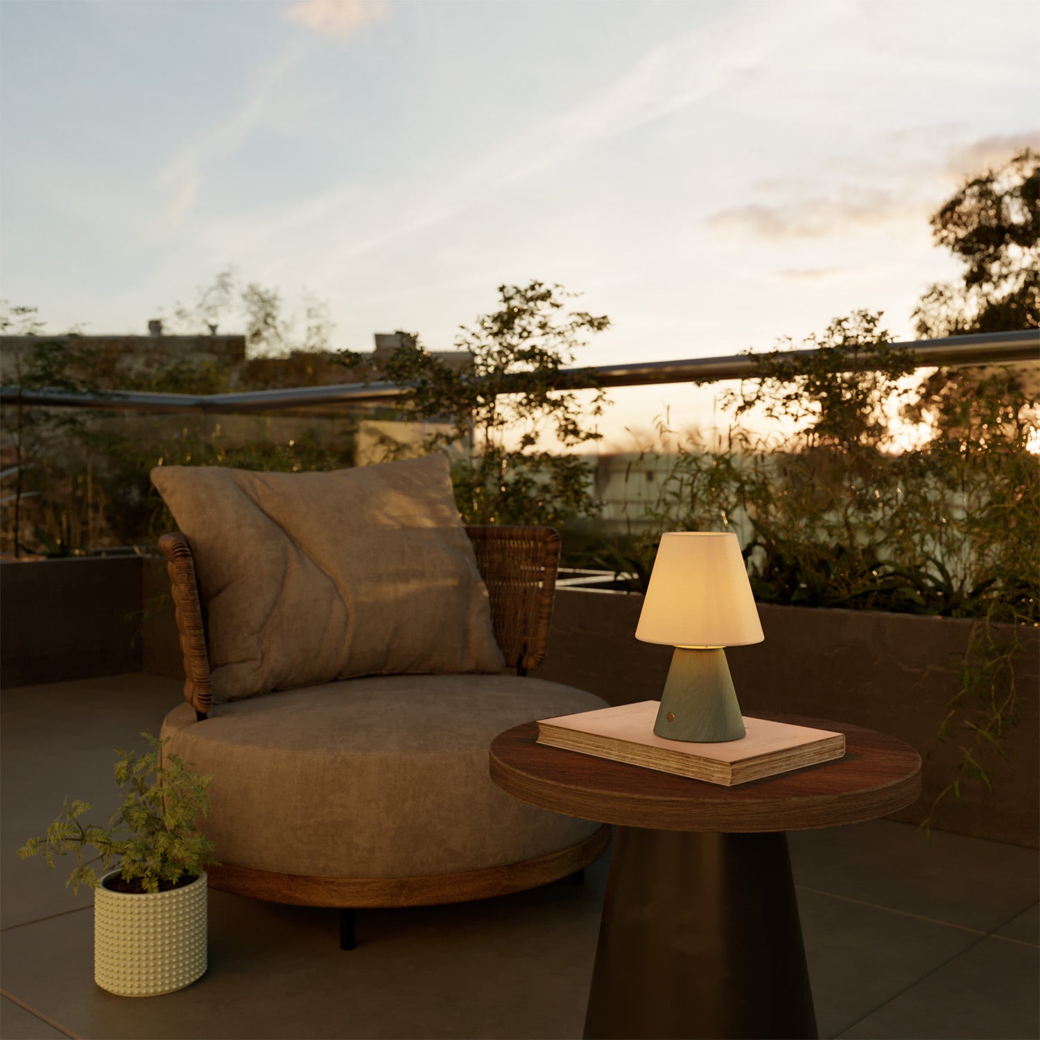 Lampada portatile ricaricabile Cabless11 con lampadina a goccia e paralume - Ottanio