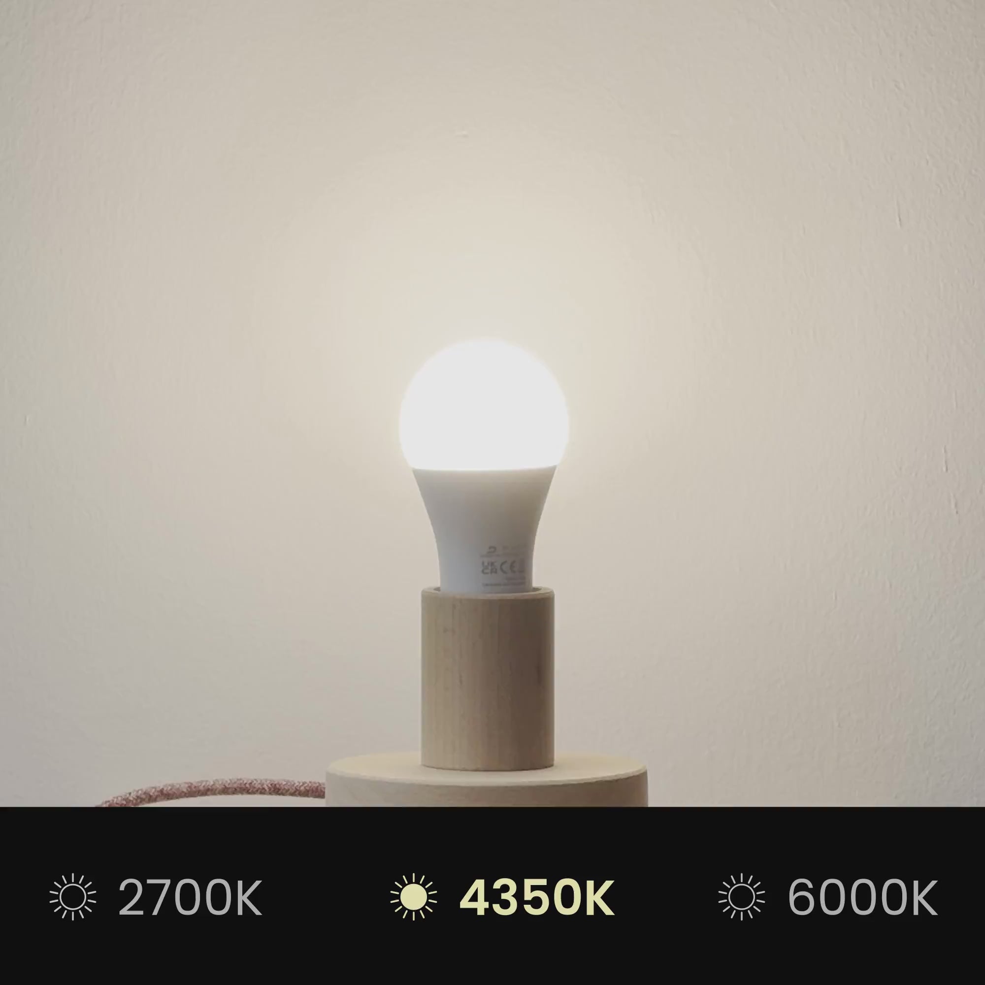 Naloži video: Paralume Athena con attacco E27 per lampada da tavolo o da terra - Made in Italy - Lana Beige