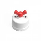 Porcelan belo stikalo v obliki metuljčka