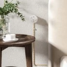 Porcelan belo stikalo v obliki metuljčka