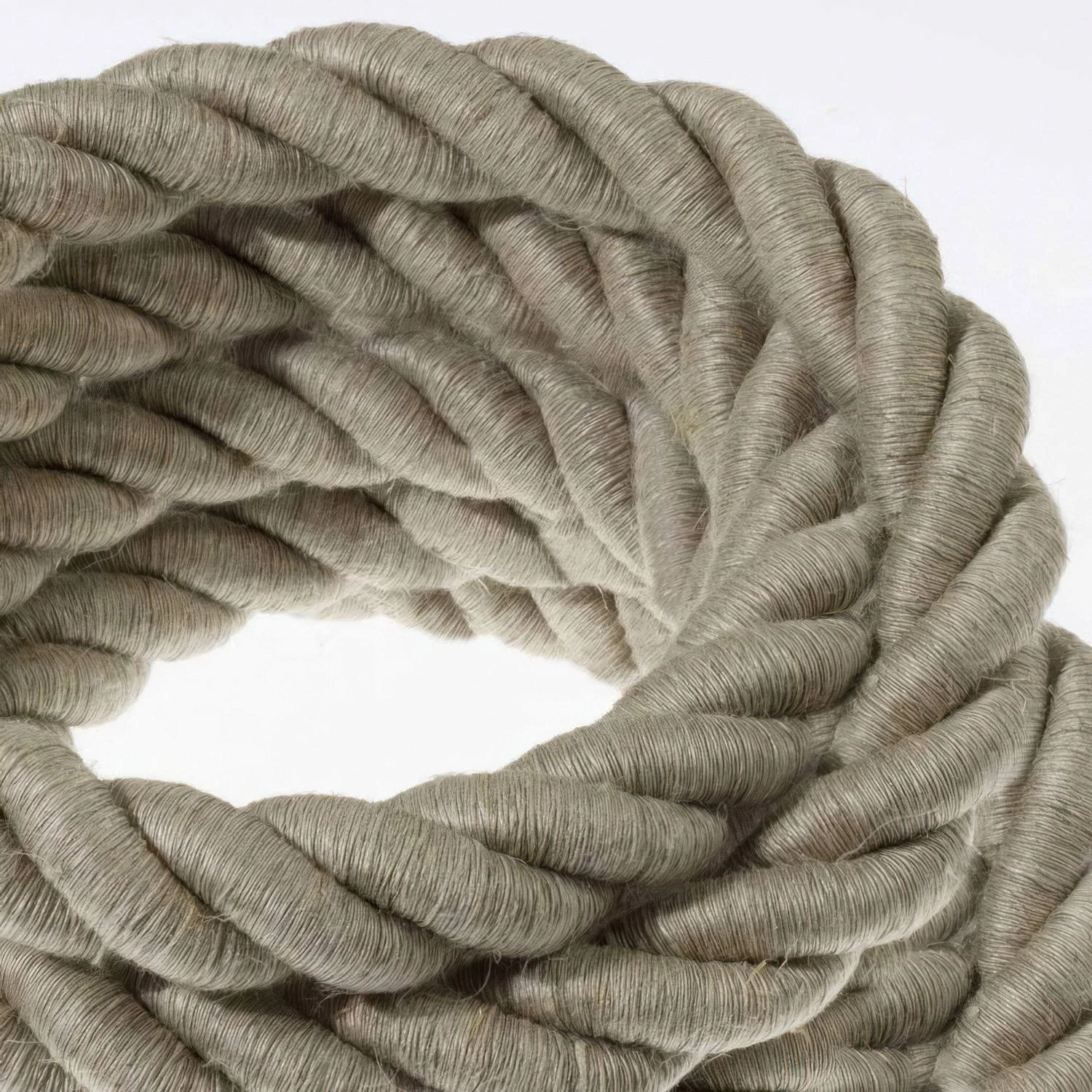 2XL električna vrv, električen kabel 3x0,75, prekrit z naravnim lanom. Premer 24mm.