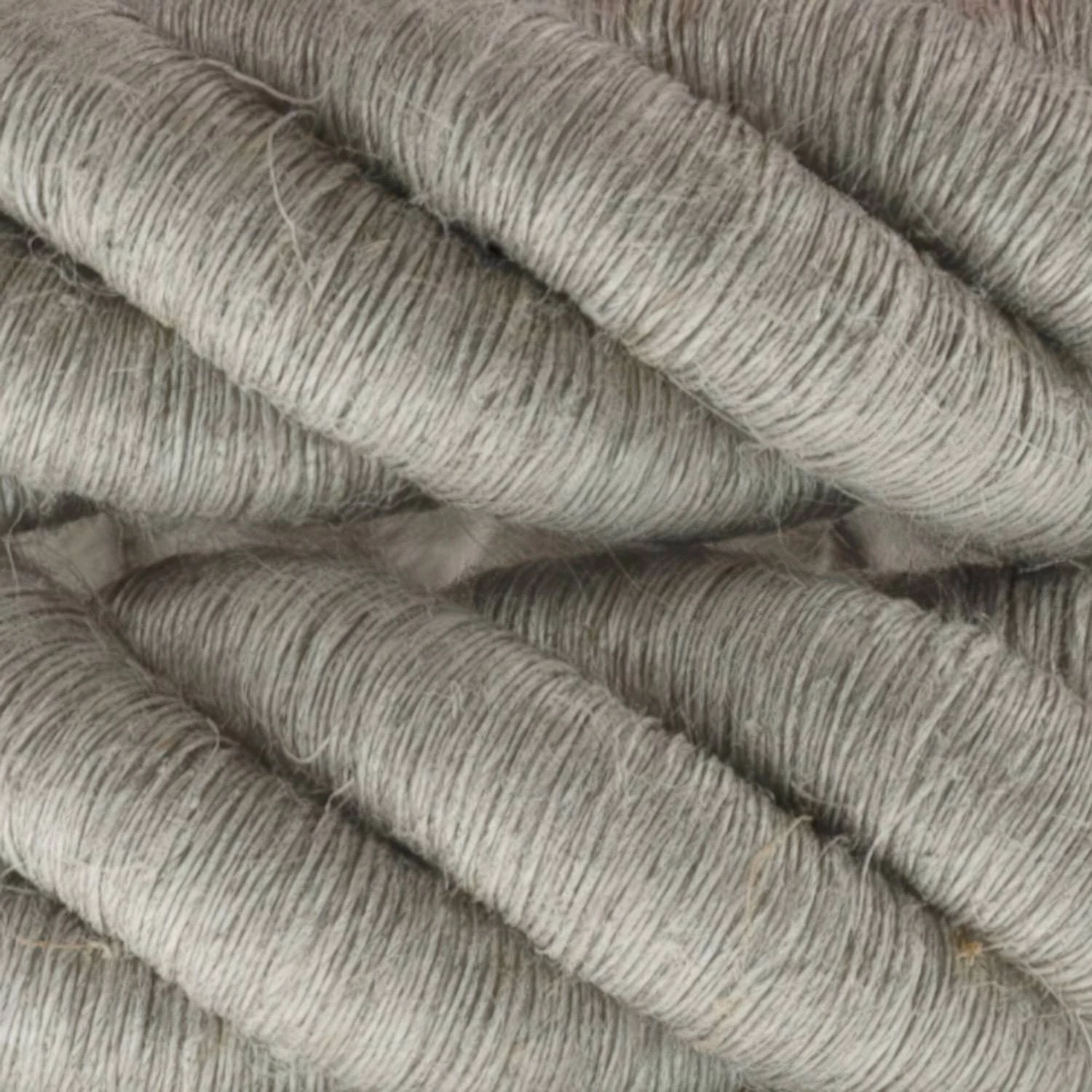 3XL električna vrv, električen kabel 3x0,75, prekrit z naravnim lanom. Premer 30mm.