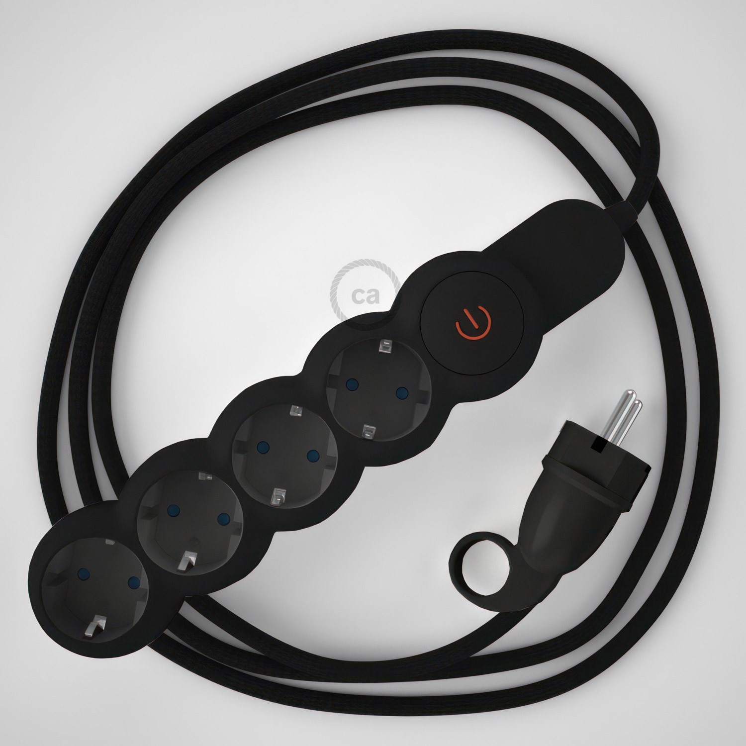 Razdelilnik z električnim kablom, prekrit s črnim RM04 blagom in udobnim šuko vtikačem