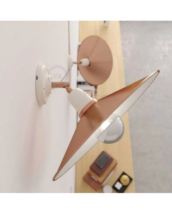 Fermaluce 90° nastavljiv porcelanast stenski podomet s kovinskim senčnikom Swing