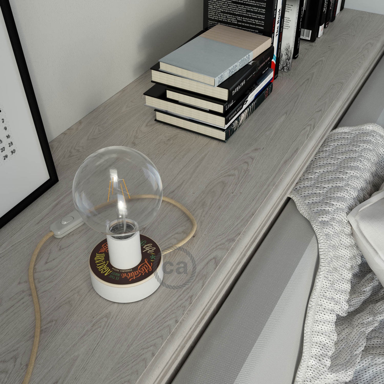 Posaluce MINI-UFO in legno double-face Pemberley Pond e spina UK - PESSOA + BALZAC