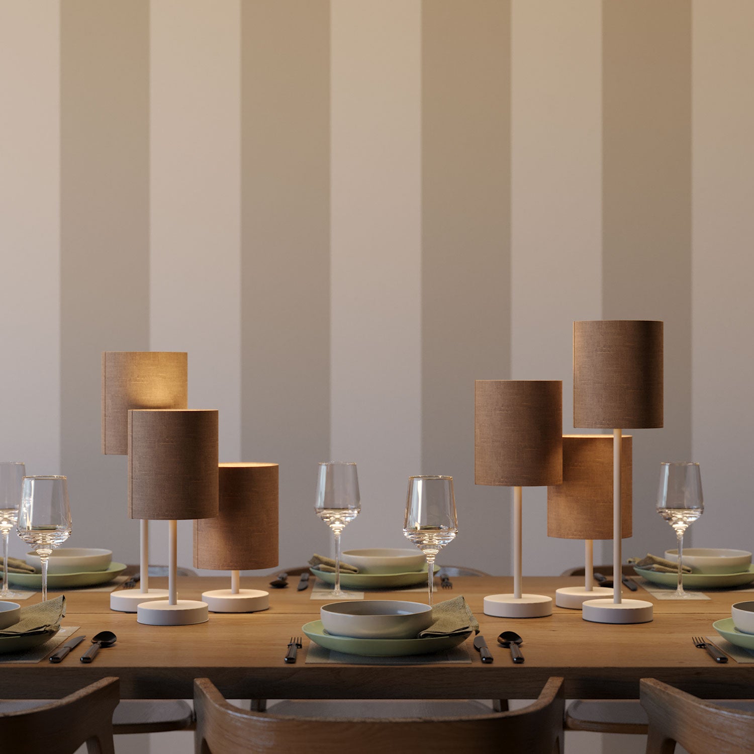 Alzaluce per paralume - Lampada da tavolo in metallo e spina UK - Bianco opaco 5 cm