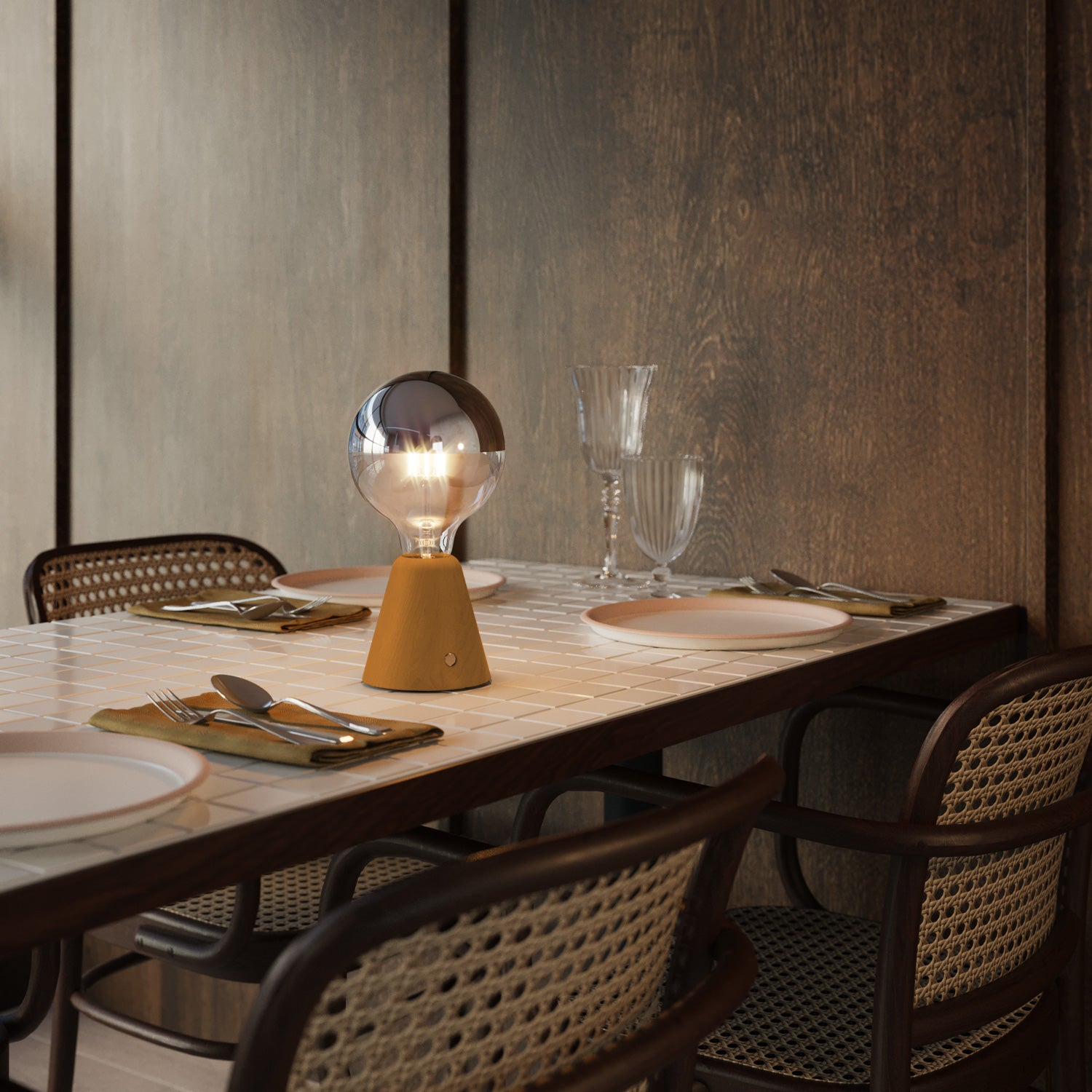 Lampada portatile ricaricabile Cabless01 con lampadina globo mezza sfera argento - Zafferano