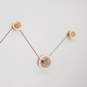 Lampada da parete Spostaluce con 3 lampadine Ghost e cavo nero e oro