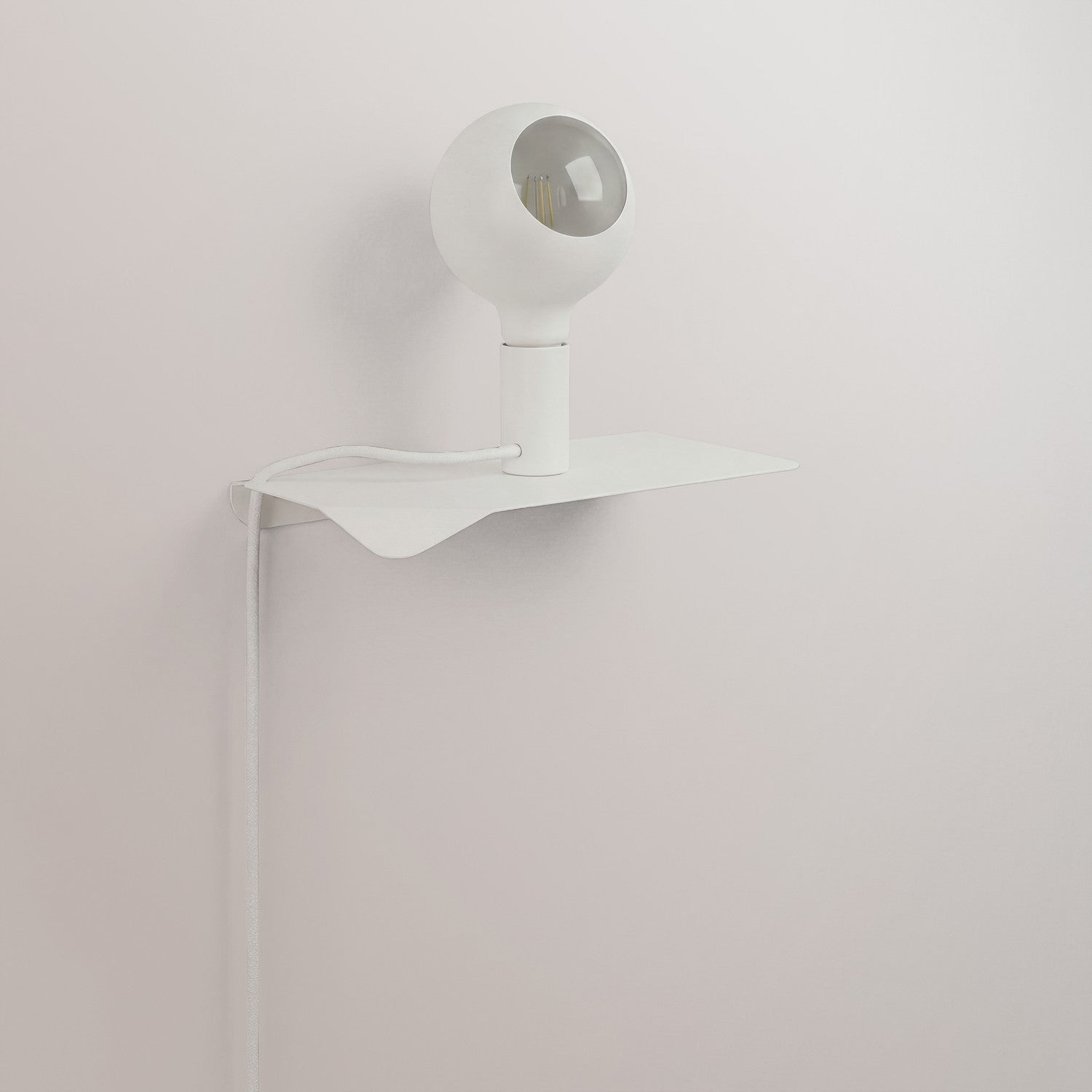 Combo Camo - Lampada con mensola e spina UK - Bianco - Creative Cables