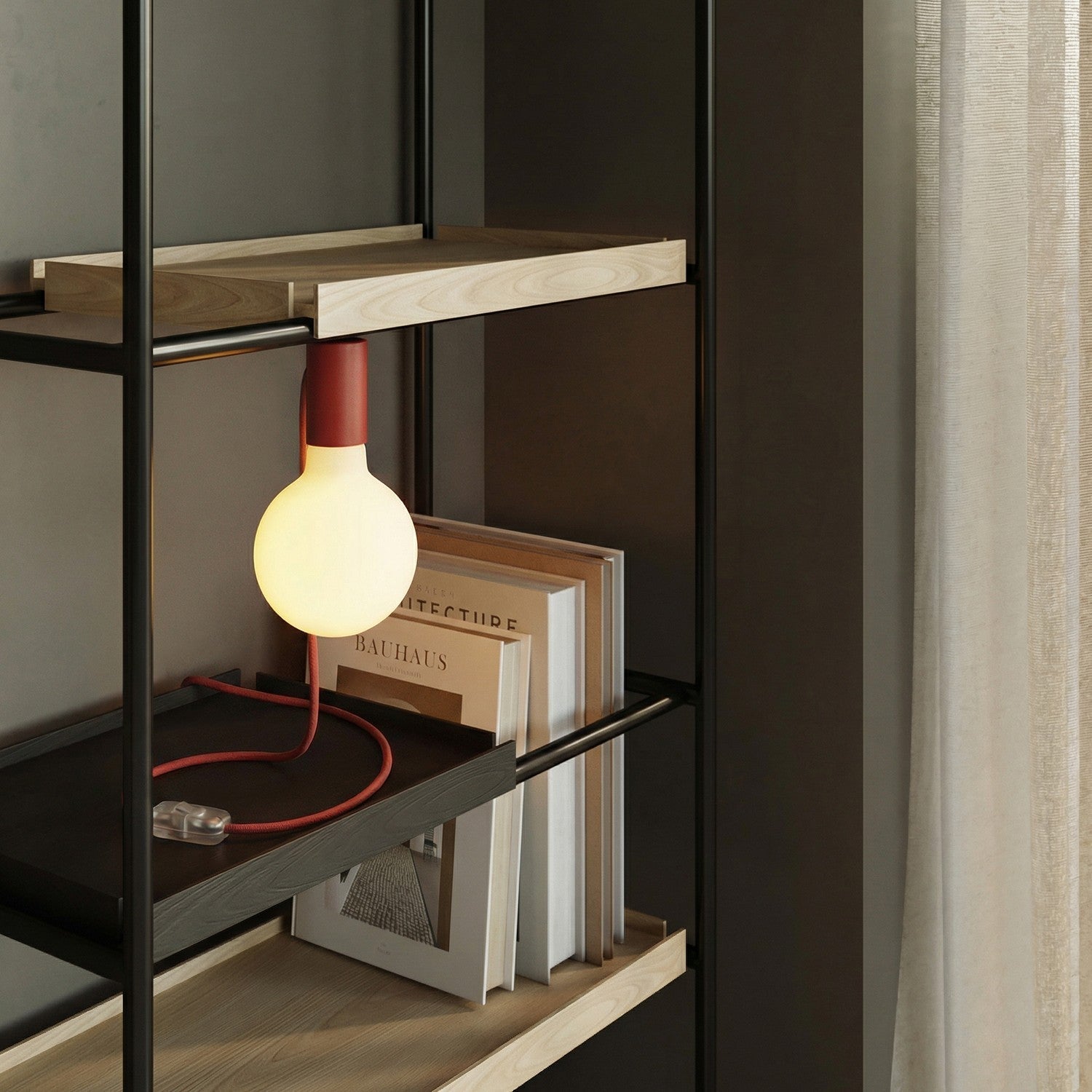 Lampada magnetica plug-in con attacco E27 e spina UK - Rosso
