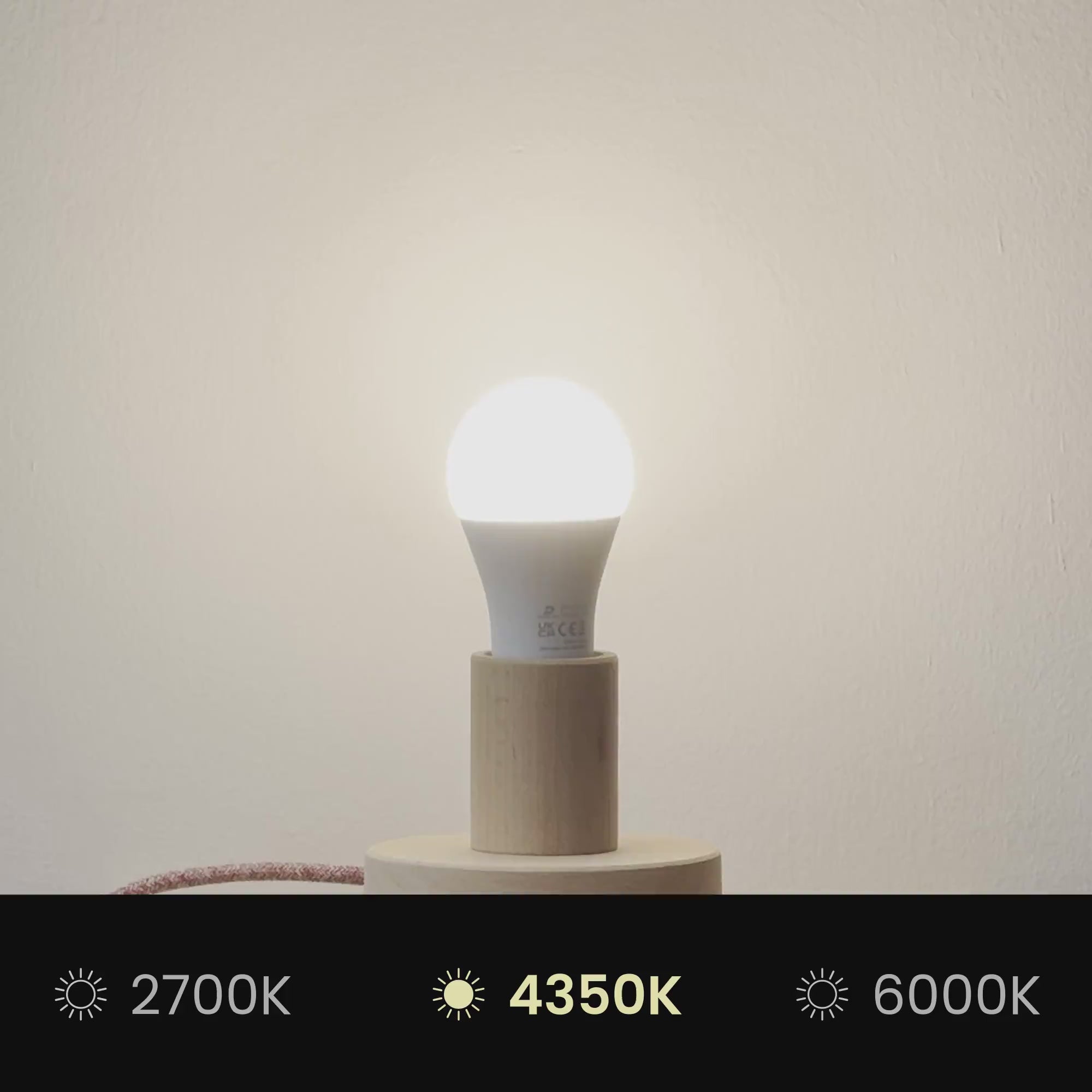 Naloži video: Senčnik Impero L za visečo svetilko z nastavkom E27 - Izdelano v Italiji - Črna/Zlata